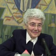 Chiaria Lubich beim ÖRK (2002).