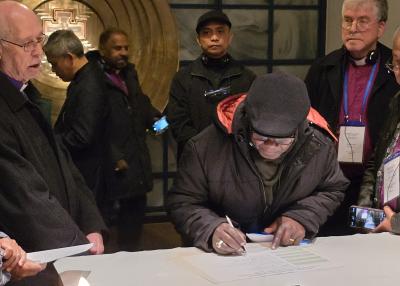 Ökum. Bischofstreffen 2024 - Pakt - Foto: W. Krautwaschl