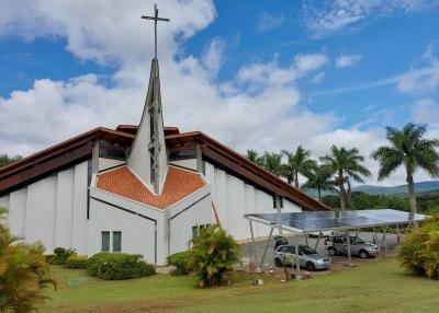 Dank Starkmacher Impact3 liefert das Carportdach dieser Kirche bei Sao Paulo in Brasilien Strom.