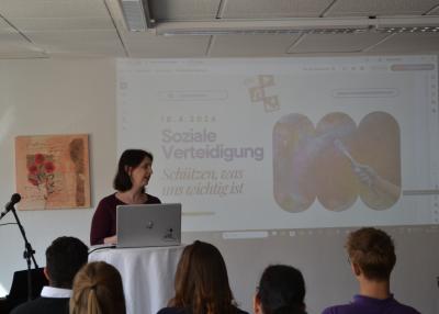 Dialogwochenende in Innsbruck: Lucia Hämmerle vom Internationalen Versöhnungsbund aus Wien sprach über „Soziale Verteidigung – Schützen, was uns wichtig ist“ .