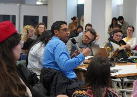 Workshop für eine geschwisterliche Politik: Nachwuchs-Führungskräfte aus der ganzen Welt beim Hackathon in Rom.