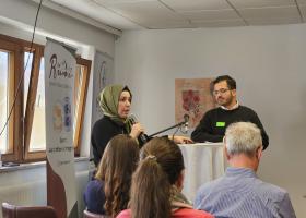 Hilal Akdeniz von der Stiftung Dialog und Bildung, Berlin, sprach über „Frieden als Prüfstein der Moderne“.