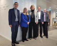 Besuch beim ÖRK: Christian Müggler (v.l.), Direktorin Marianne Ejdersten, Ursula Schmitt, Roberto Rossi und Martine Schneider.
