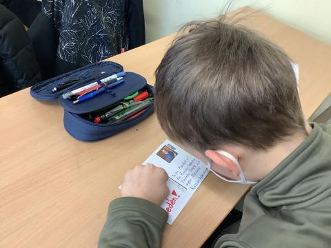 Schüler schreibt Postkarte an Putin 