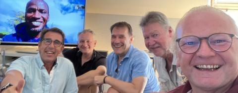 Neue Projekte im Blick: Das Team von Starkmacher Impact3 bei einem Meeting.