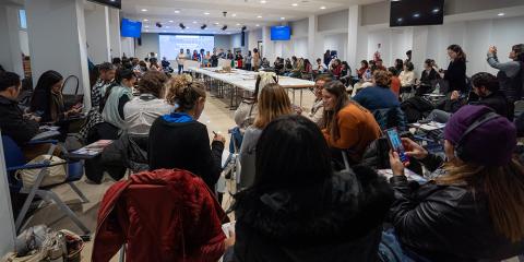 Intensive Arbeit: 100 politische Nachwuchskräfte aus aller Welt entwickelten geschwisterlich politische Lösungsansätze.