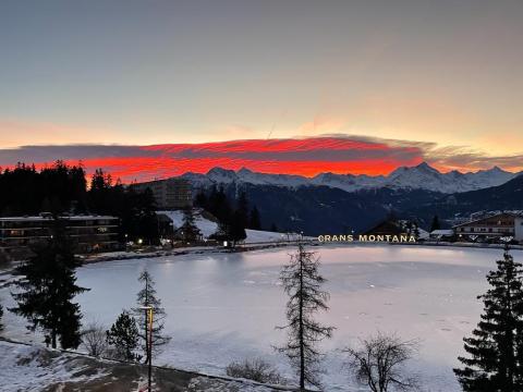 Crans-Montana: Die Brandkatastrophe in der Schweiz hat eine Welle des Gebets und der Solidarität ausgelöst.