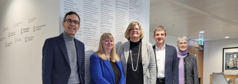Besuch beim ÖRK: Christian Müggler (v.l.), Direktorin Marianne Ejdersten, Ursula Schmitt, Roberto Rossi, Martine Schneider.